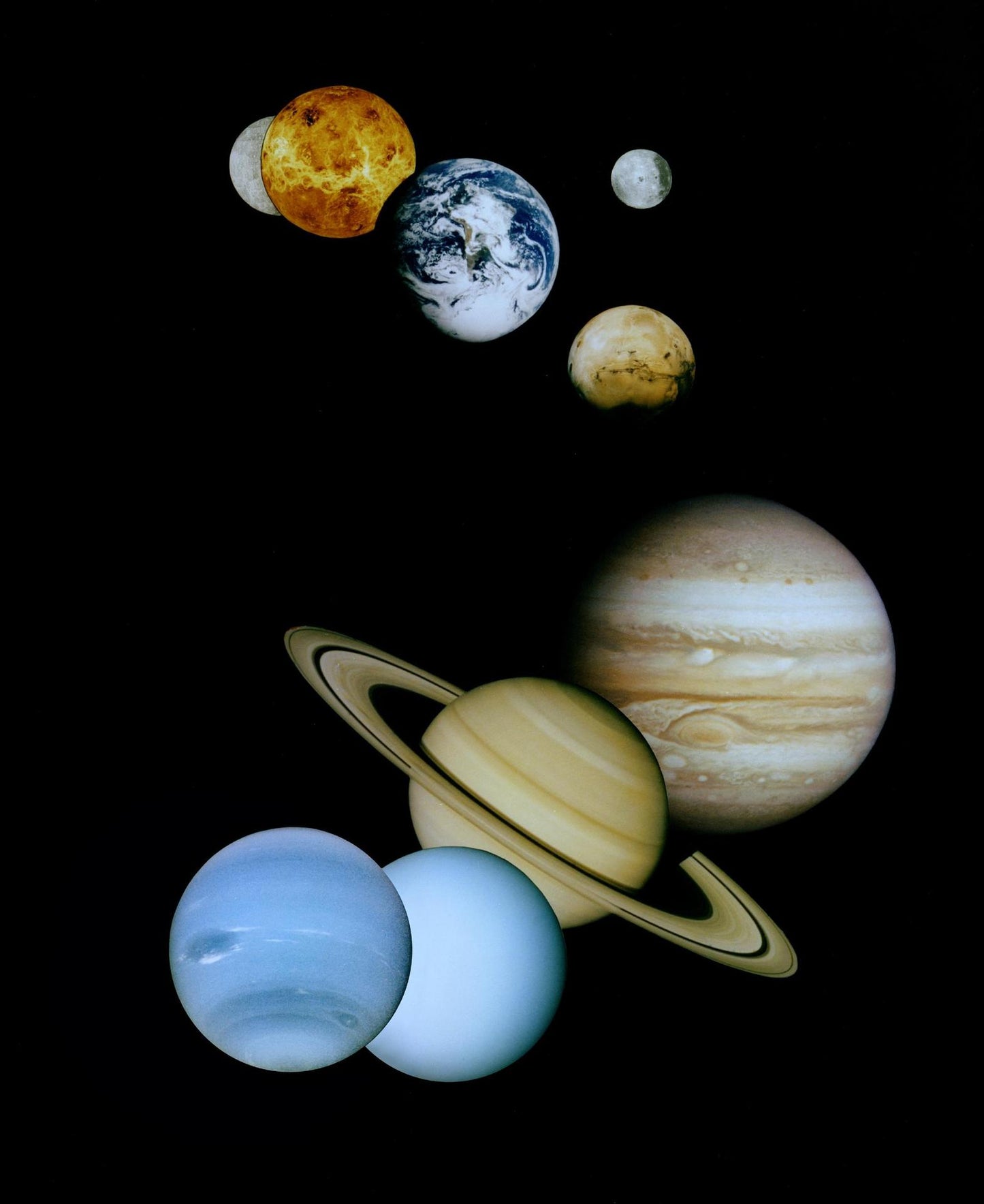 Planetarium Vorstellung "Abenteuer Sonnensystem" um 20:00 Uhr